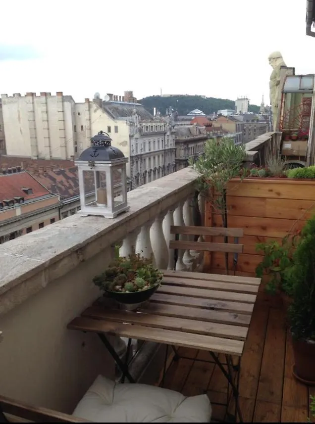 Panorama Central Penthouse Studio Budapest Lejlighed